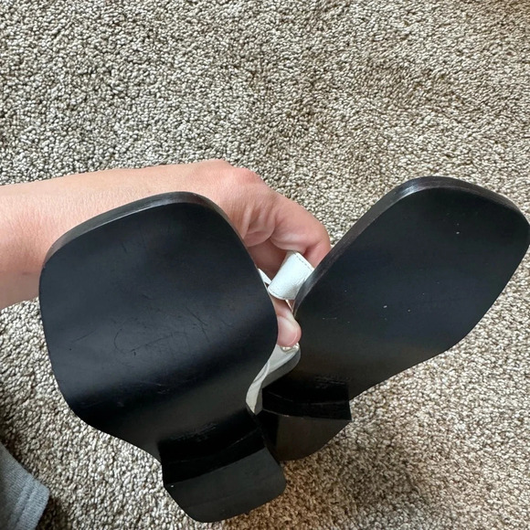 ESCADA White Leather Star Cutout Strappy Slip on Sandals Made in Italy Size 9 - Picture 8 of 10